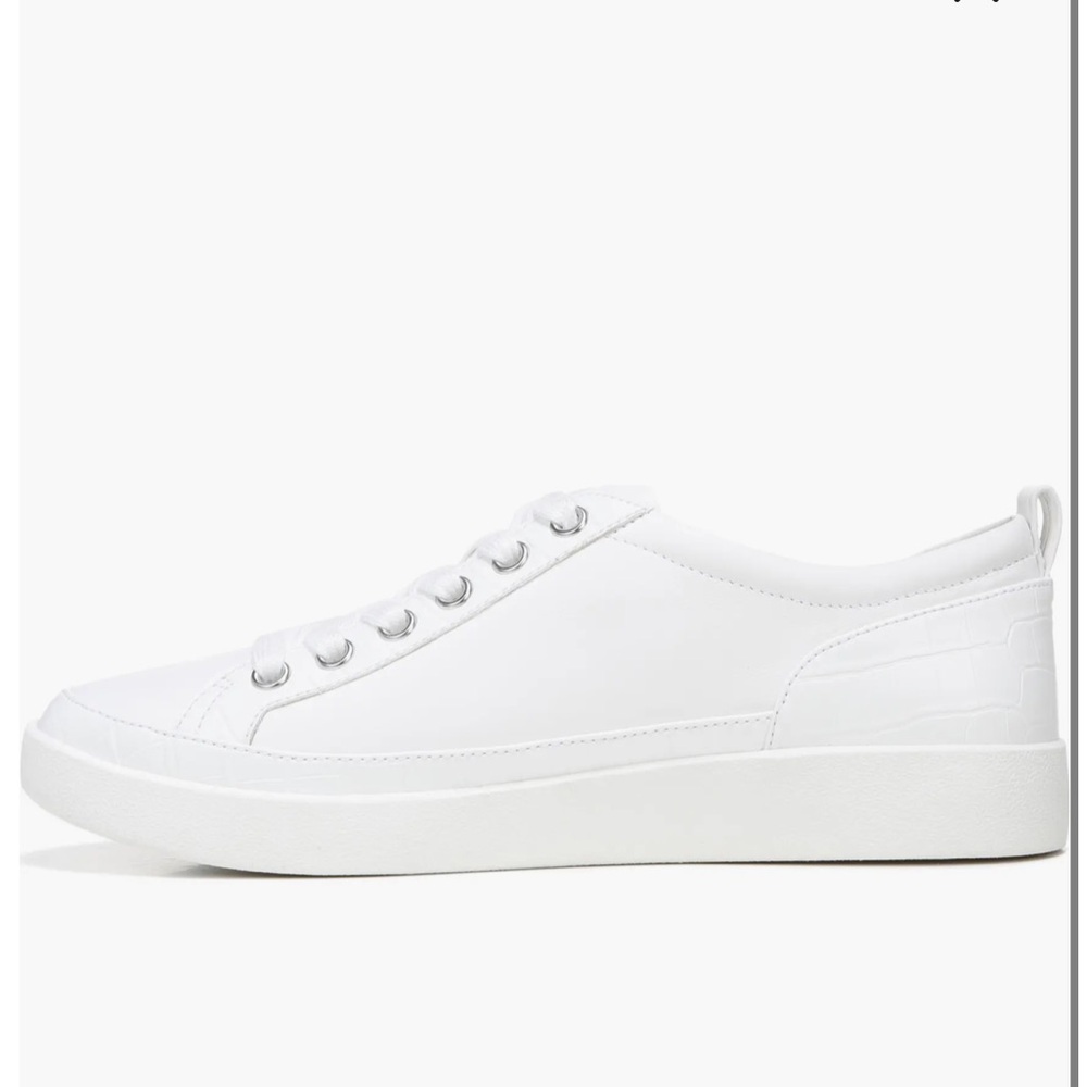 Vionic White Winny Leather Lace-Up Sneaker  NWOT. - Picture 2 of 8